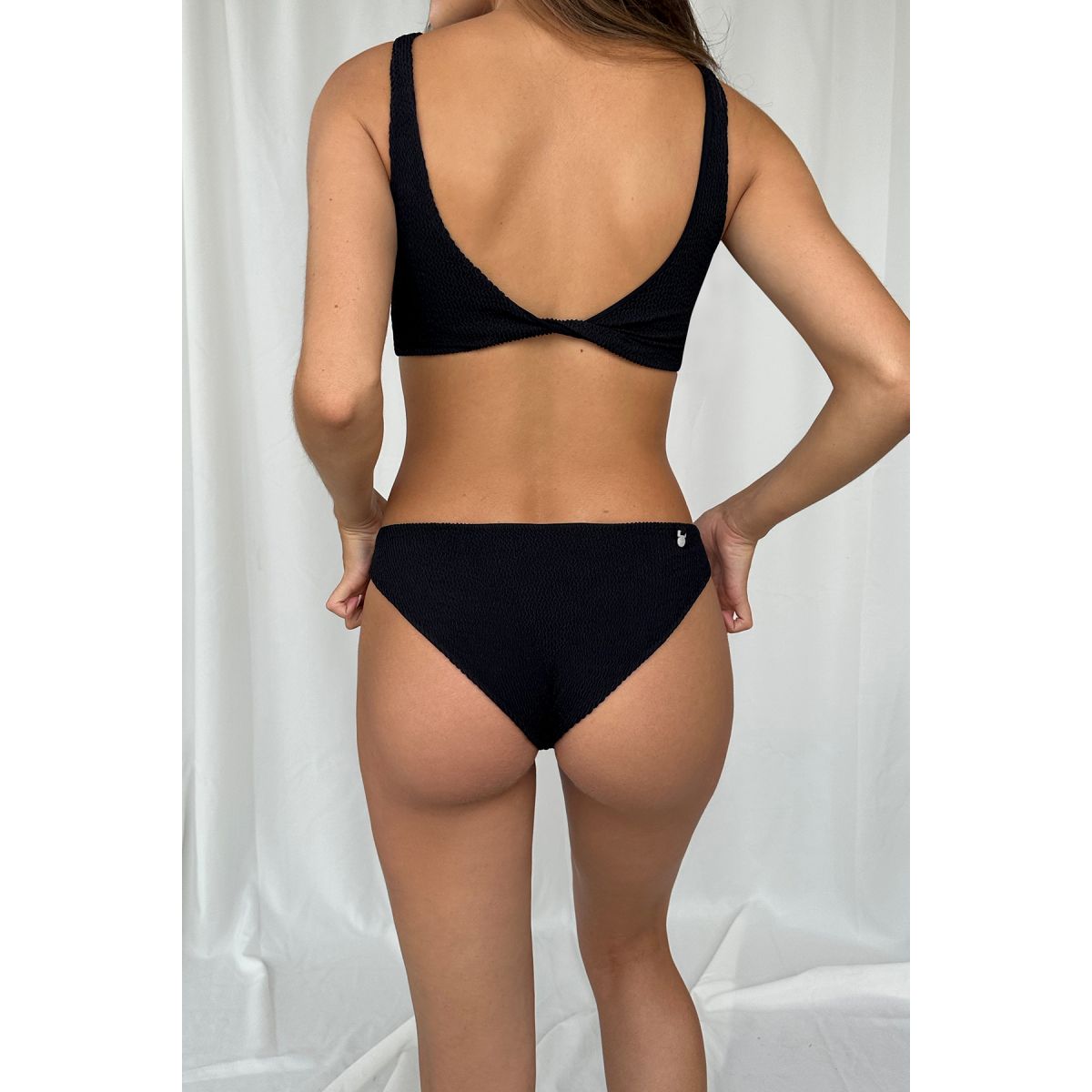 MALAI BIKINI TOP BLACK TEXTURED WAVE JAZZ