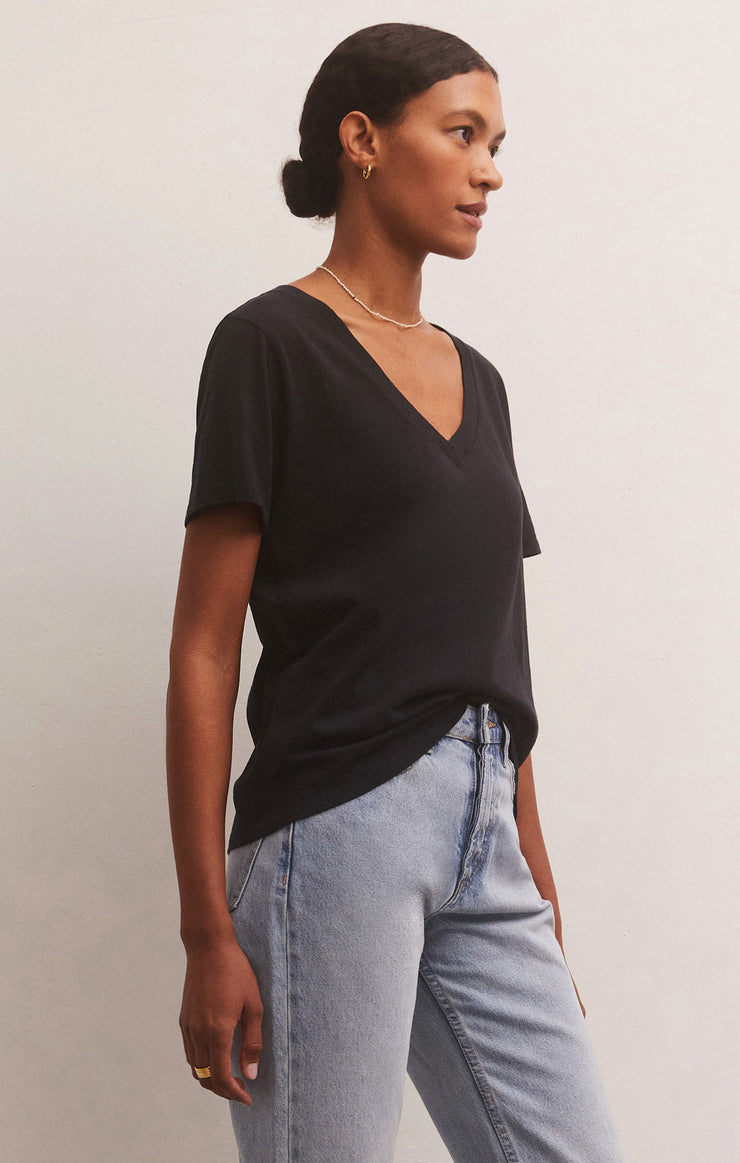 Z SUPPLY TEE GIRLFRIEND V-NECK