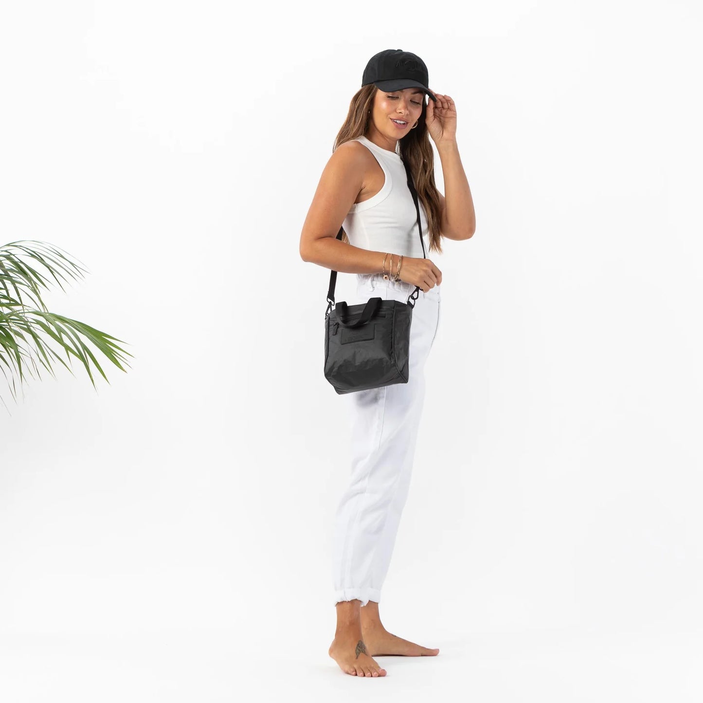ALOHA MONOCHROME CROSSBODY