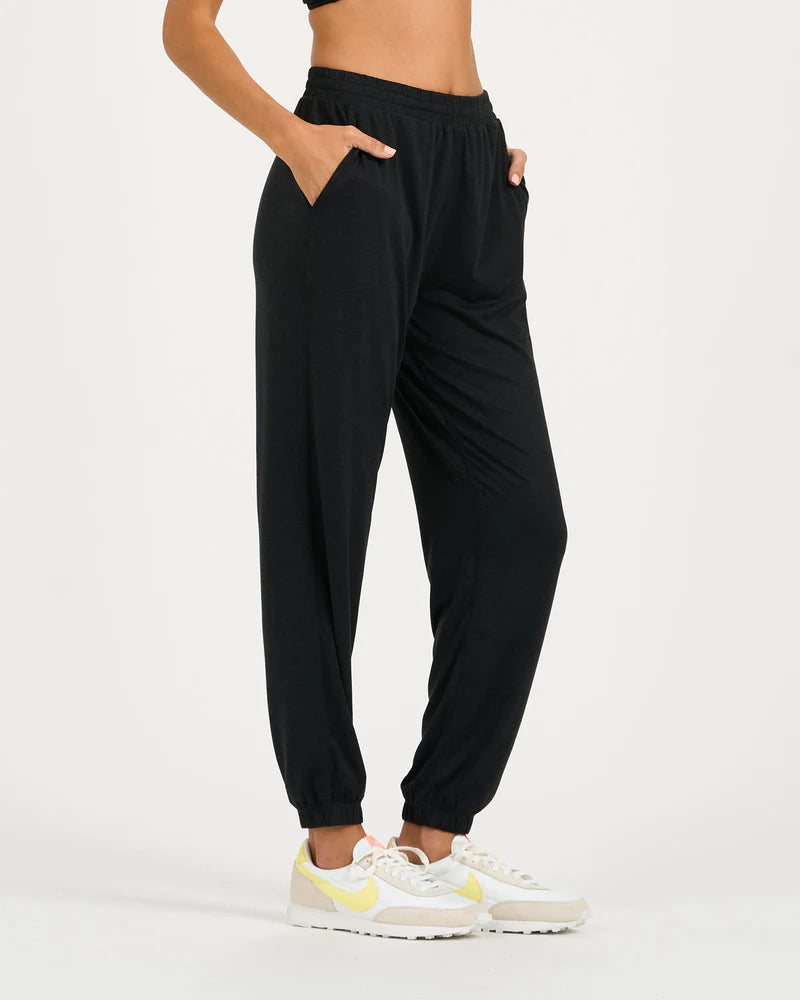 VUORI JOGGER BOYFRIEND