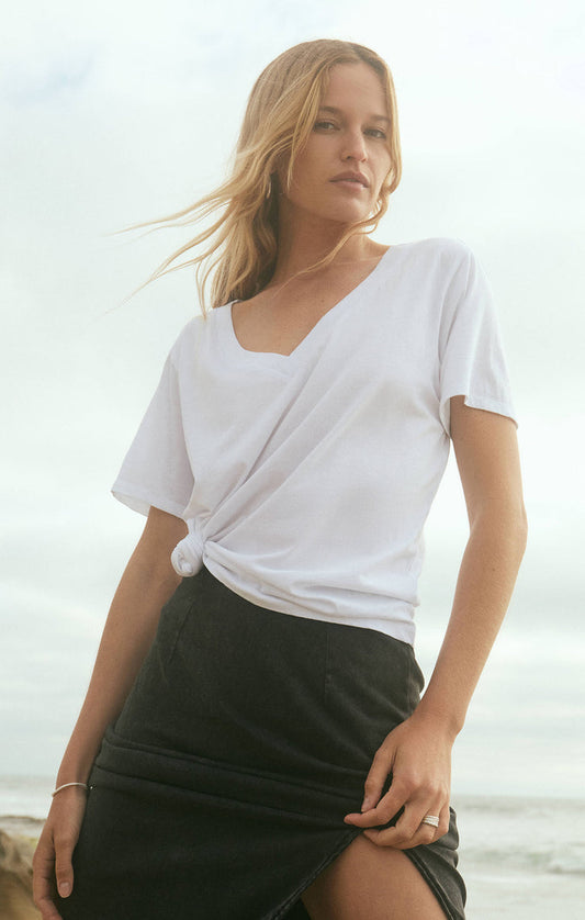 Z SUPPLY TEE GIRLFRIEND V-NECK