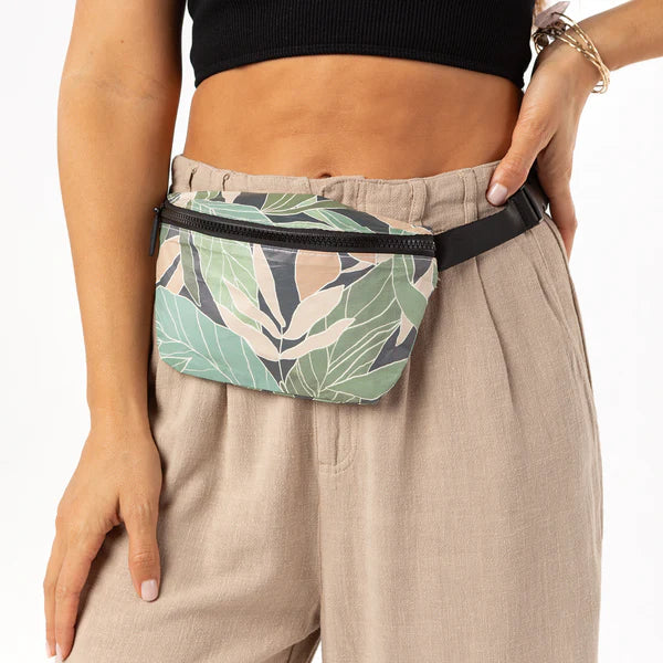 ALOHA CUSCO BY Z SUPPLY MINI HIP PACK